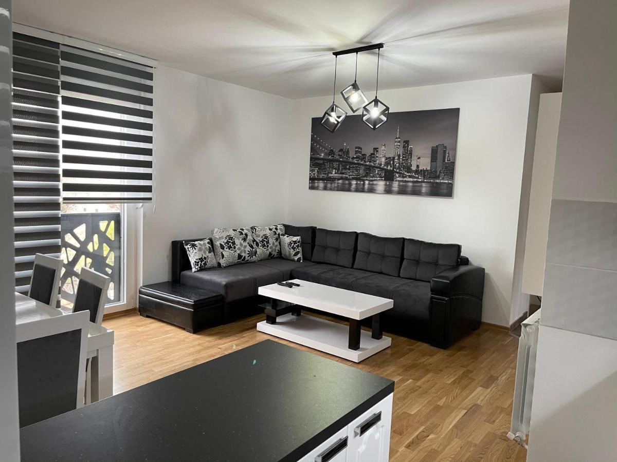 Royal Residence Apartmani 2 Pančevo Exterior foto